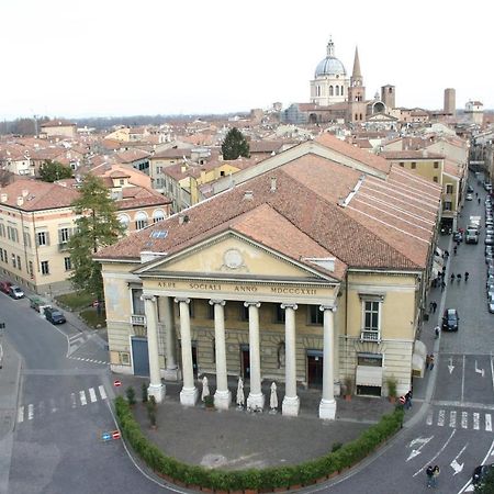 Hotel Italia City Center Mantova Kültér fotó