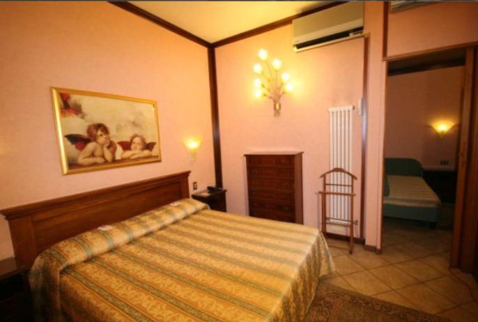 Hotel Italia City Center Mantova Kültér fotó